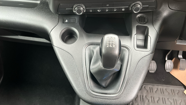 Vauxhall Combo Cargo Combo L1 Diesel 2300 1.5 Turbo D 100ps H1 Sportive Van